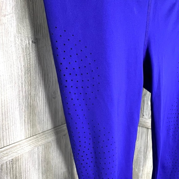 Athleta Workout Leggings and Athletic Bra Set - Picture 3 of 9